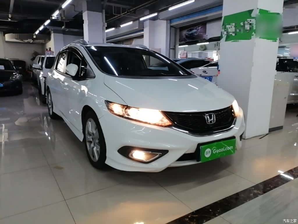 Honda Jade, 2015 4