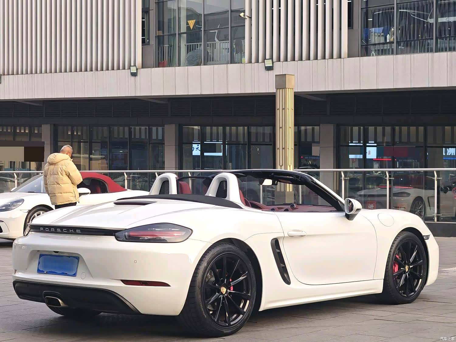 Porsche Boxster, 2023 12