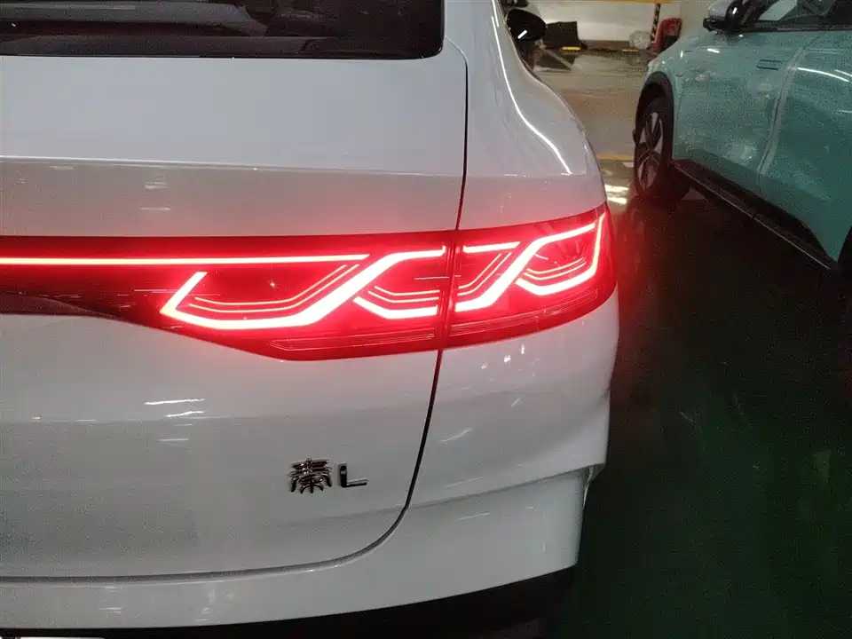 BYD Qin L