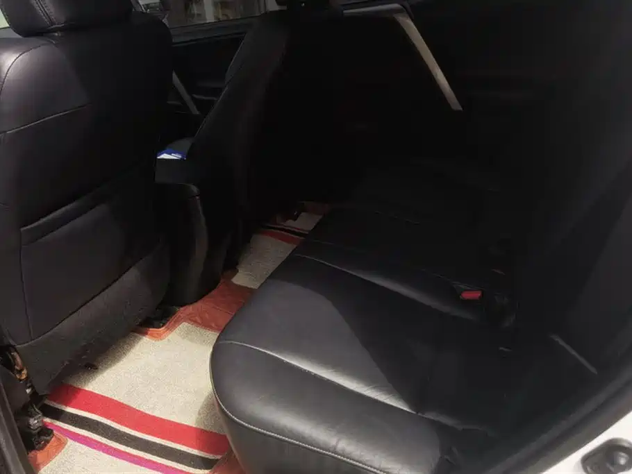 Toyota RAV4 Rongfang