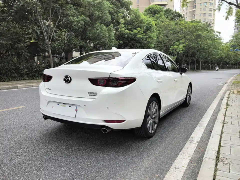 Mazda 3 Angkesaila