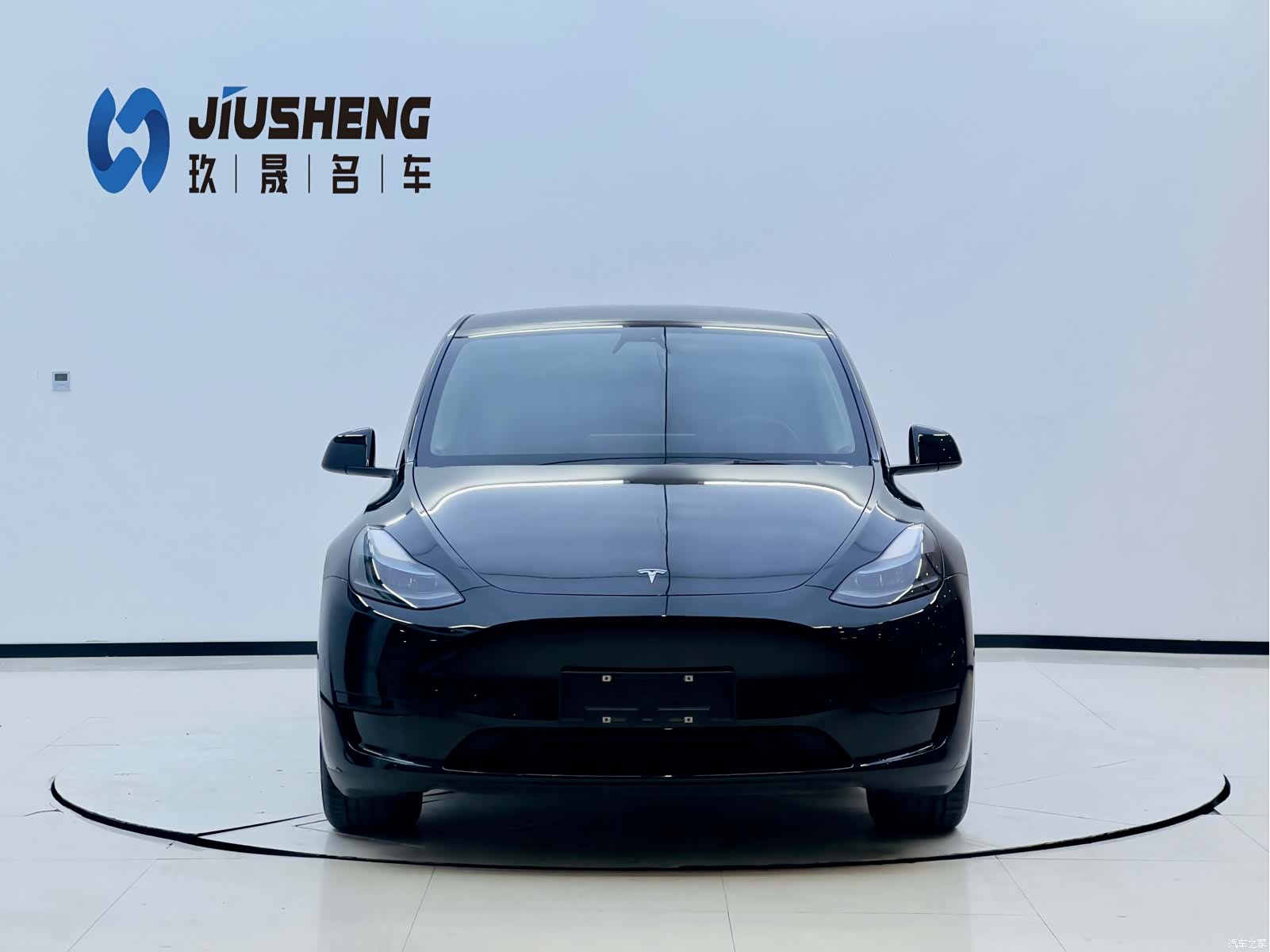 Tesla Model Y, 2023 4