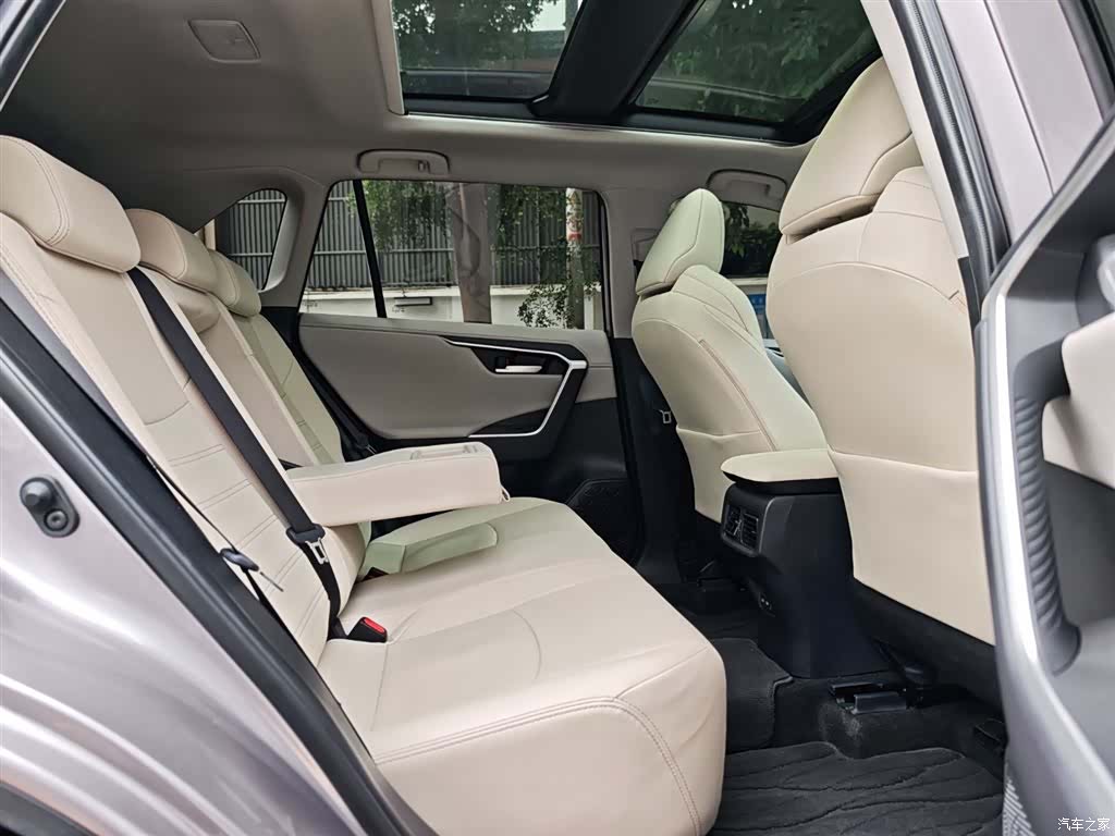 Toyota Wildlander, 2023 25