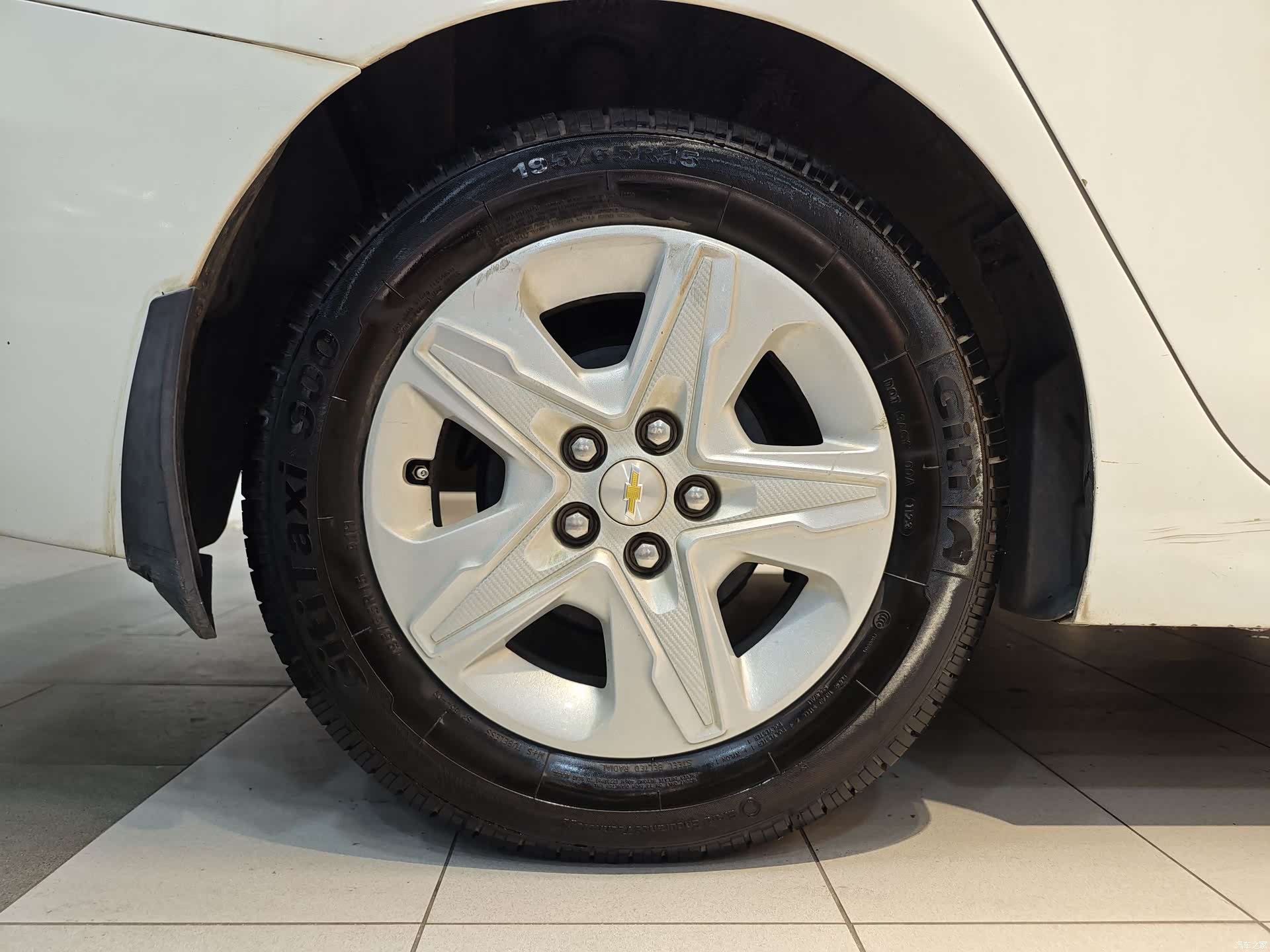 Chevrolet 320, 2019 29