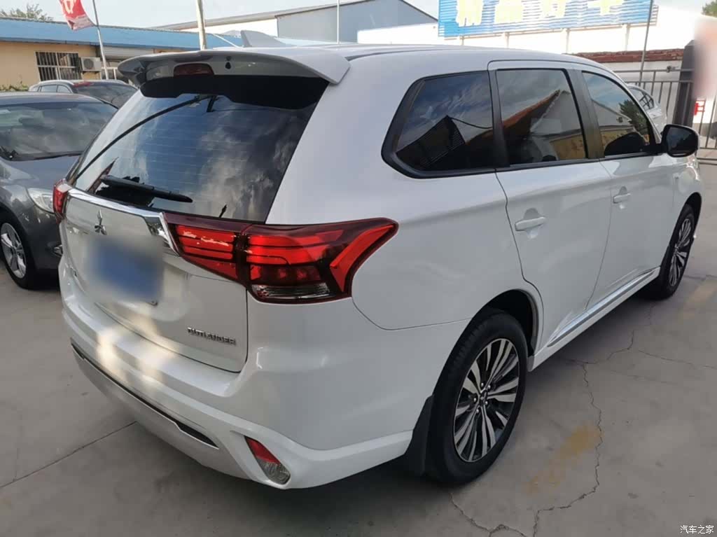 Mitsubishi Outlander, 2022 7