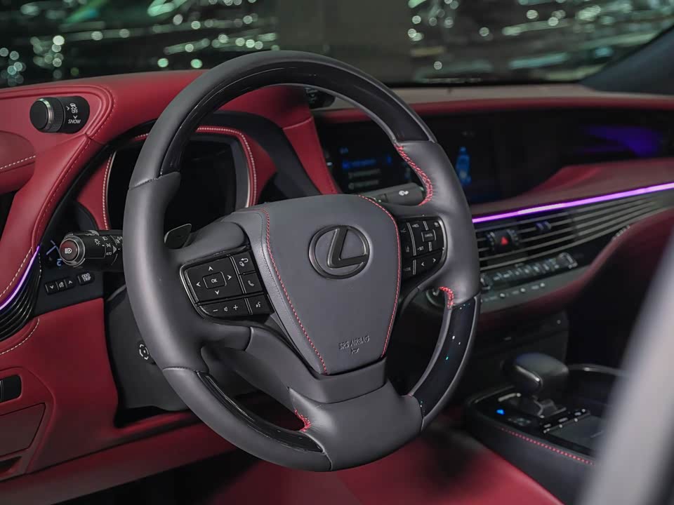 Lexus LS