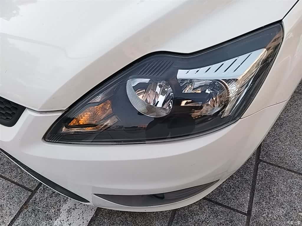 Ford Focus, 2014 24