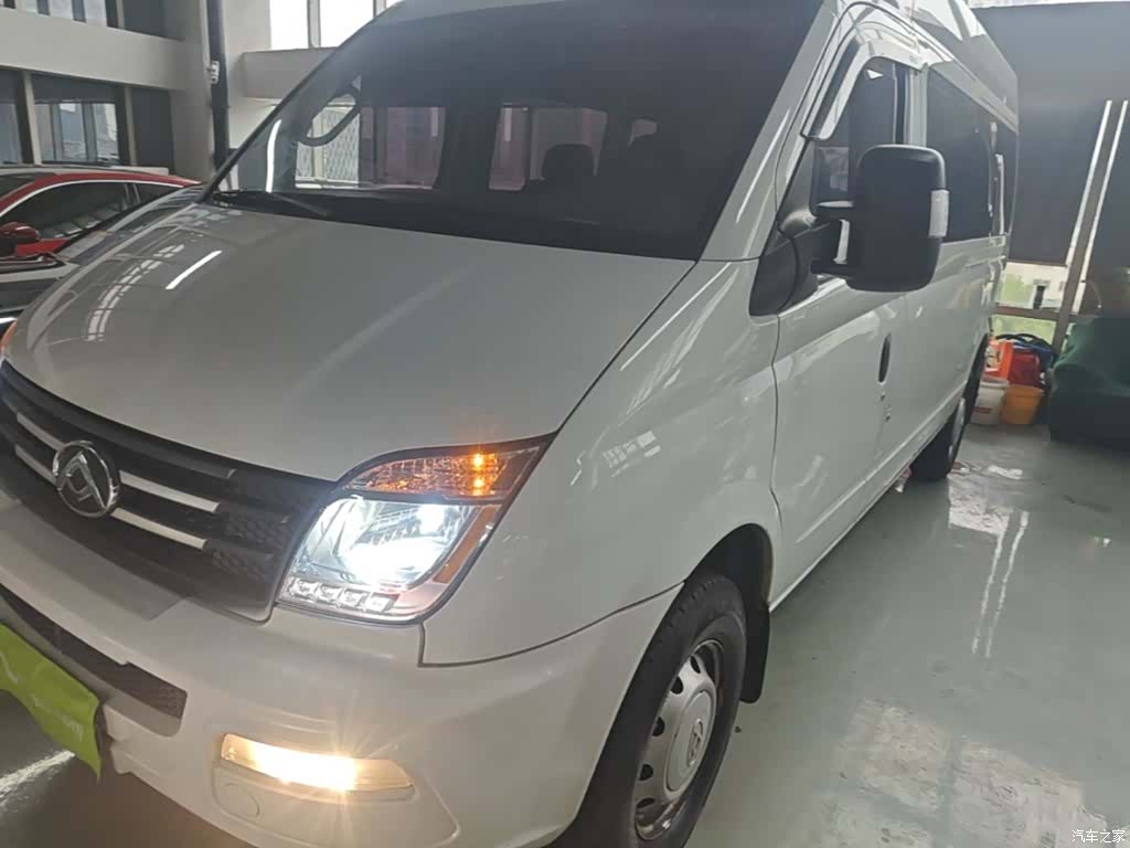 Maxus V80, 2023 1