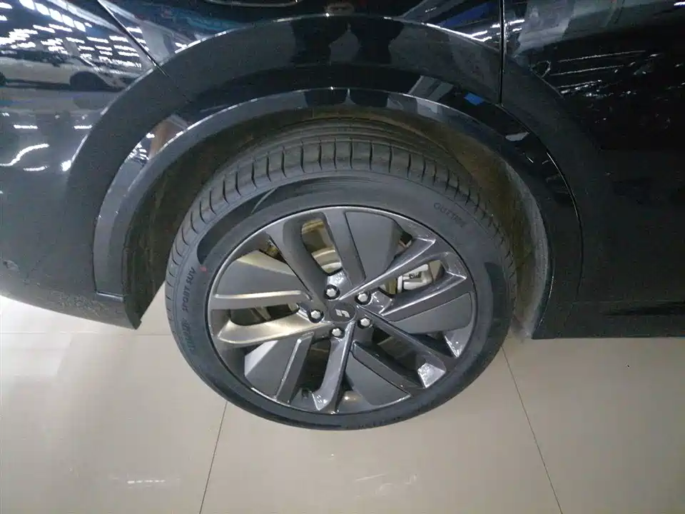 Li Auto Ideal L9