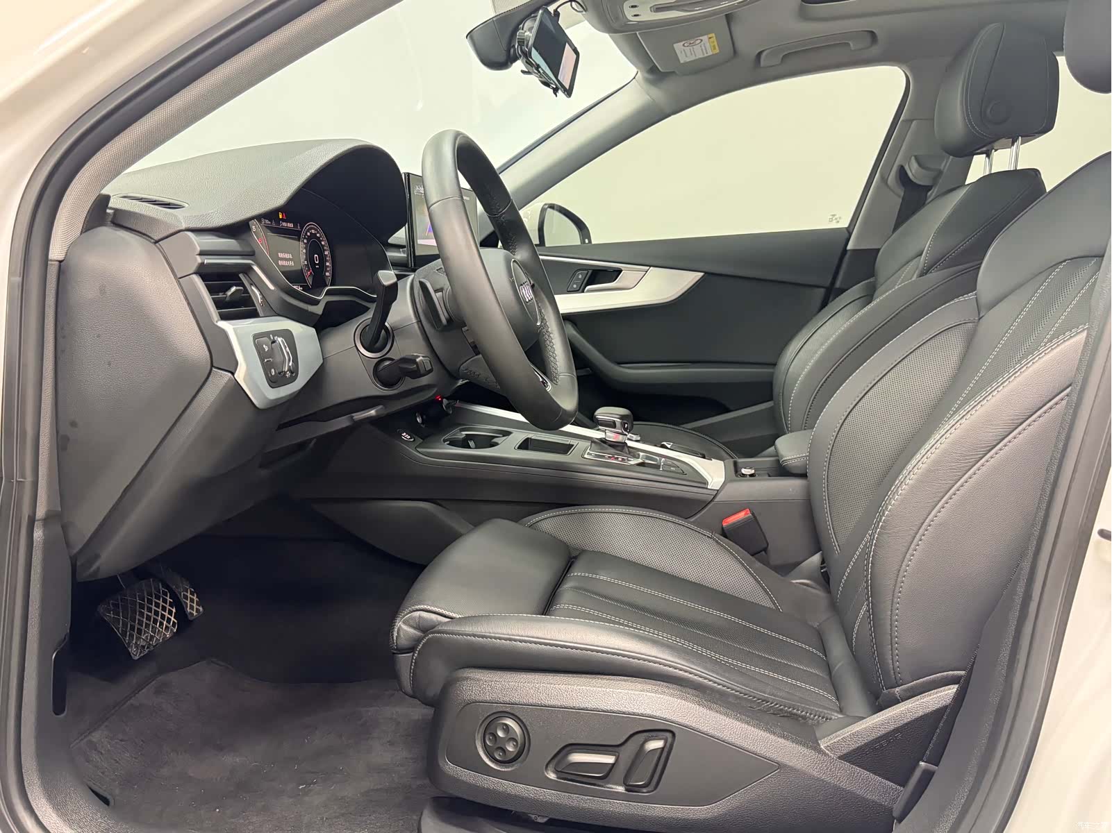 Audi A4L, 2023 8