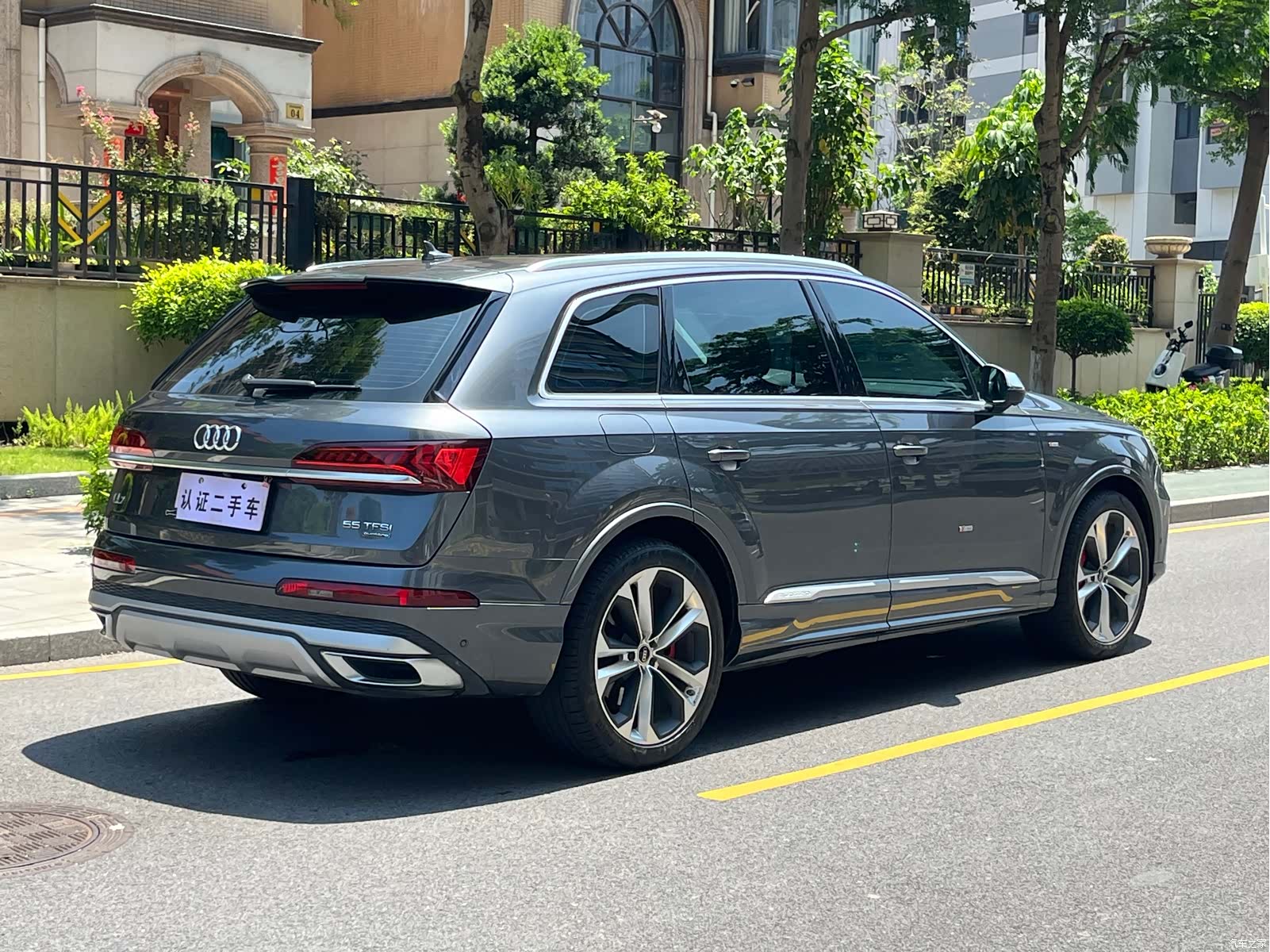 Audi Q7, 2022 4