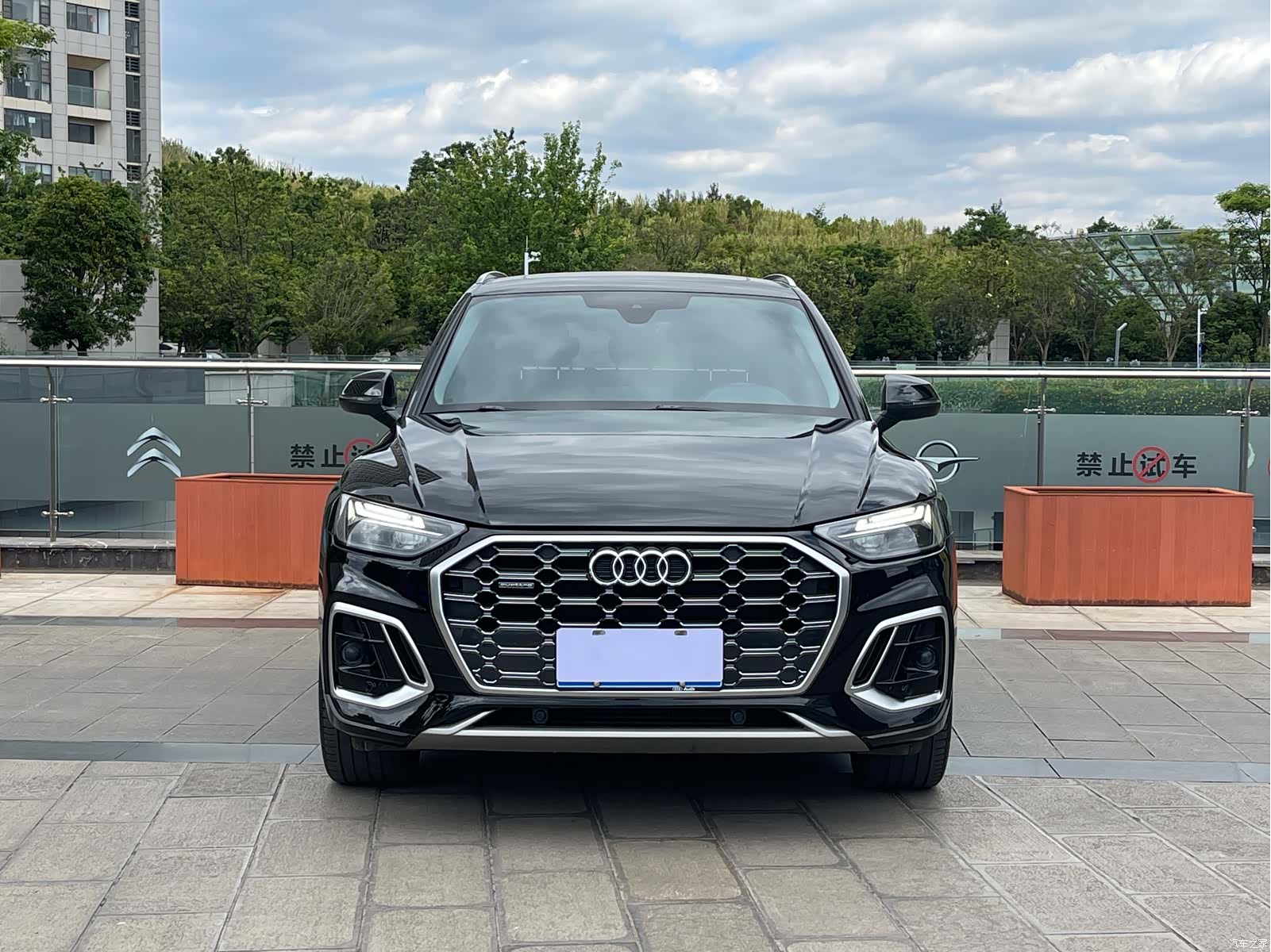 Audi Q5L, 2022 2