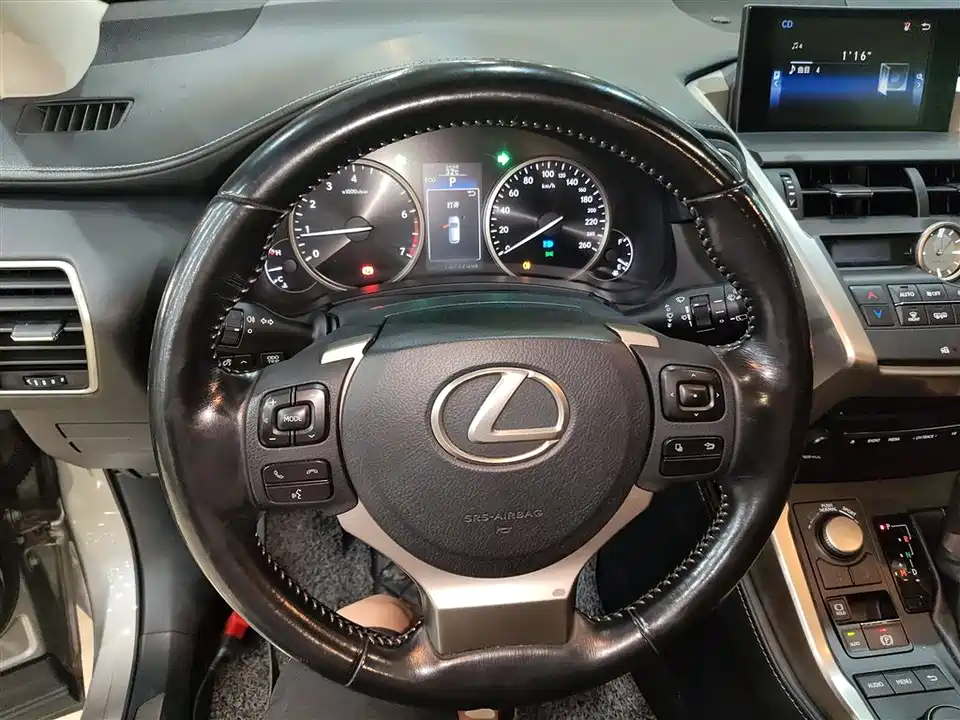 Lexus NX