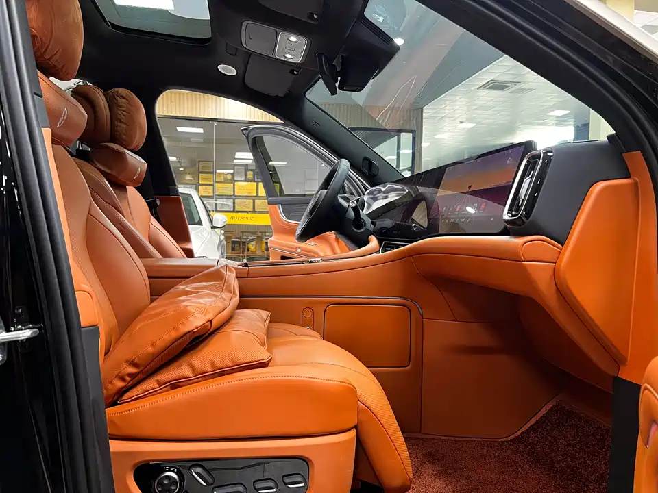 AITO Ask the world M9