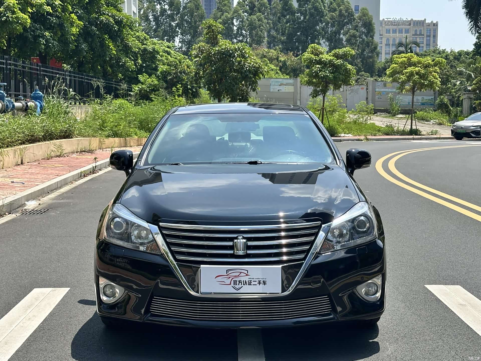 Toyota Crown, 2015 2