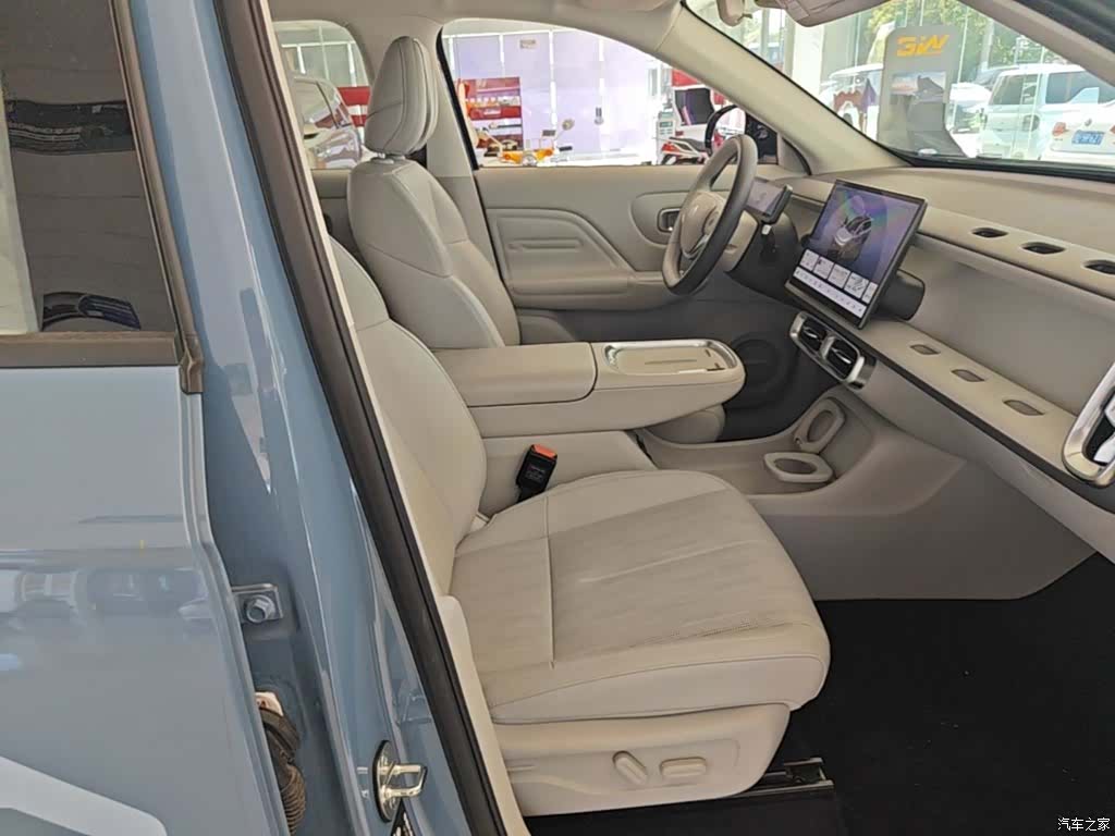 Leapmotor B10, 2025 25