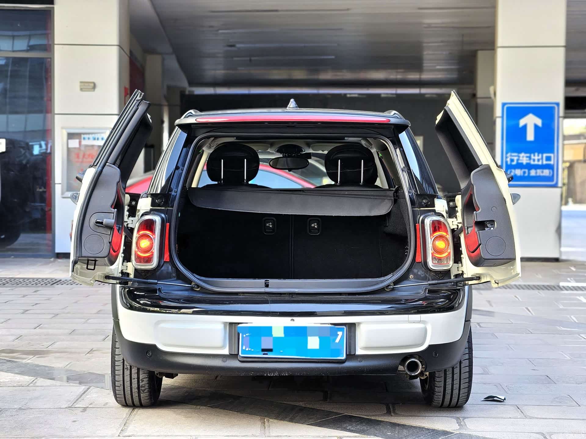 Mini Clubman, 2012 9