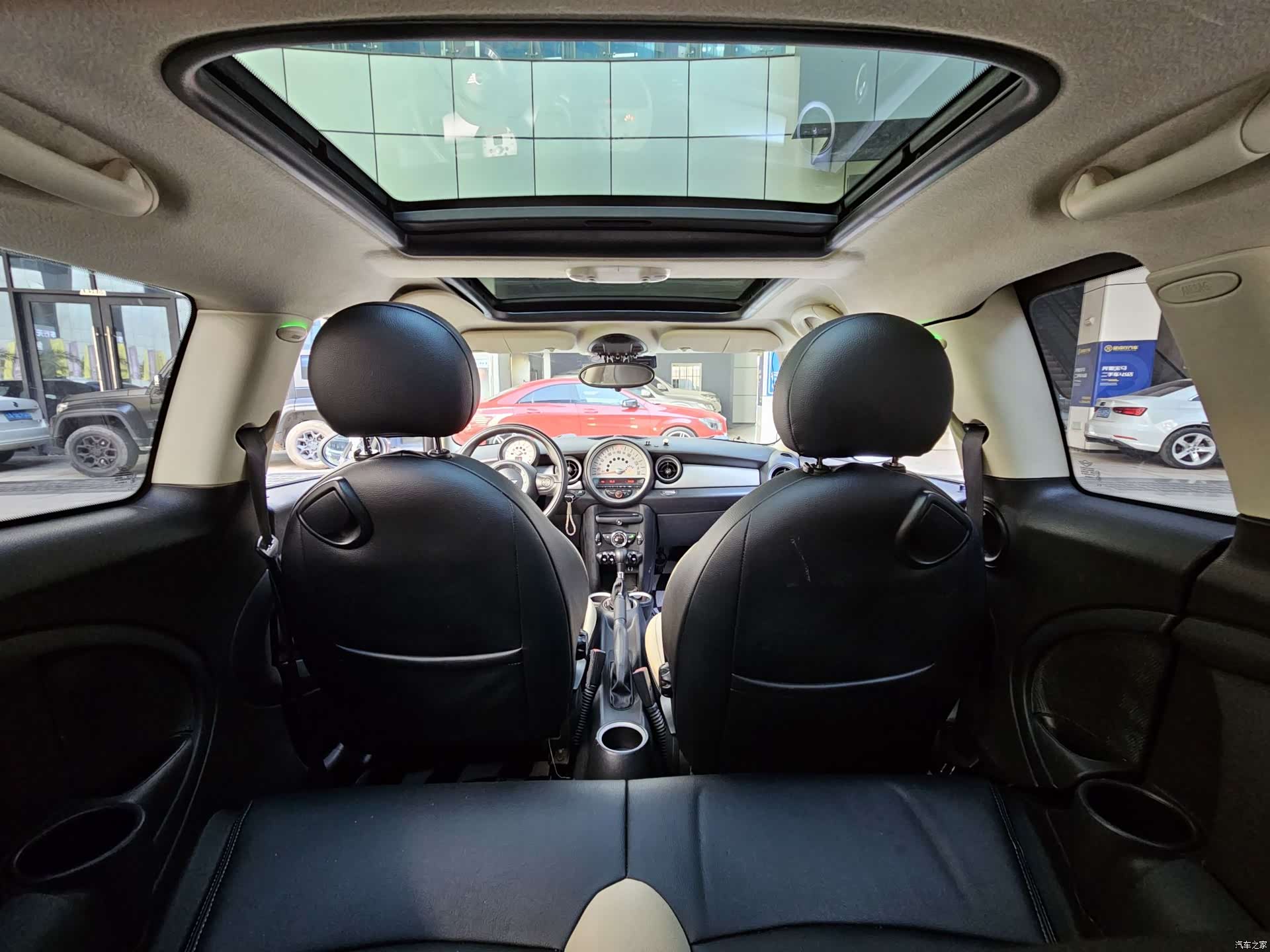 Mini Clubman, 2012 24