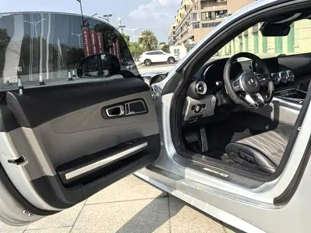 Mercedes-Benz AMG GT