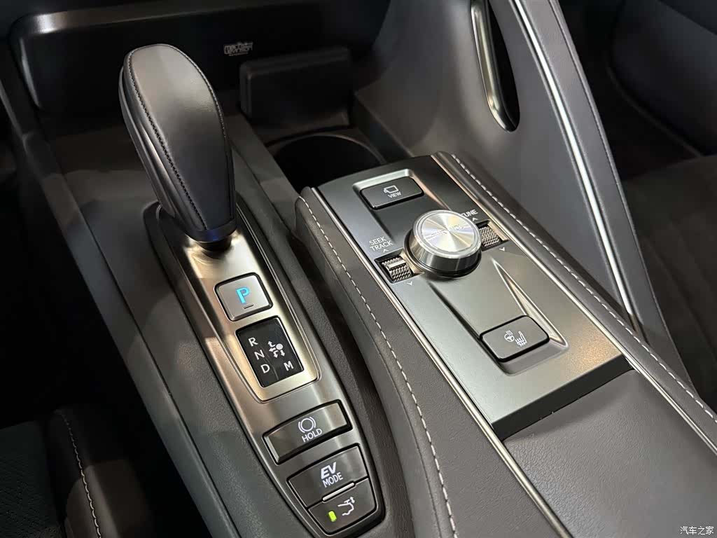 Lexus LC, 2023 18