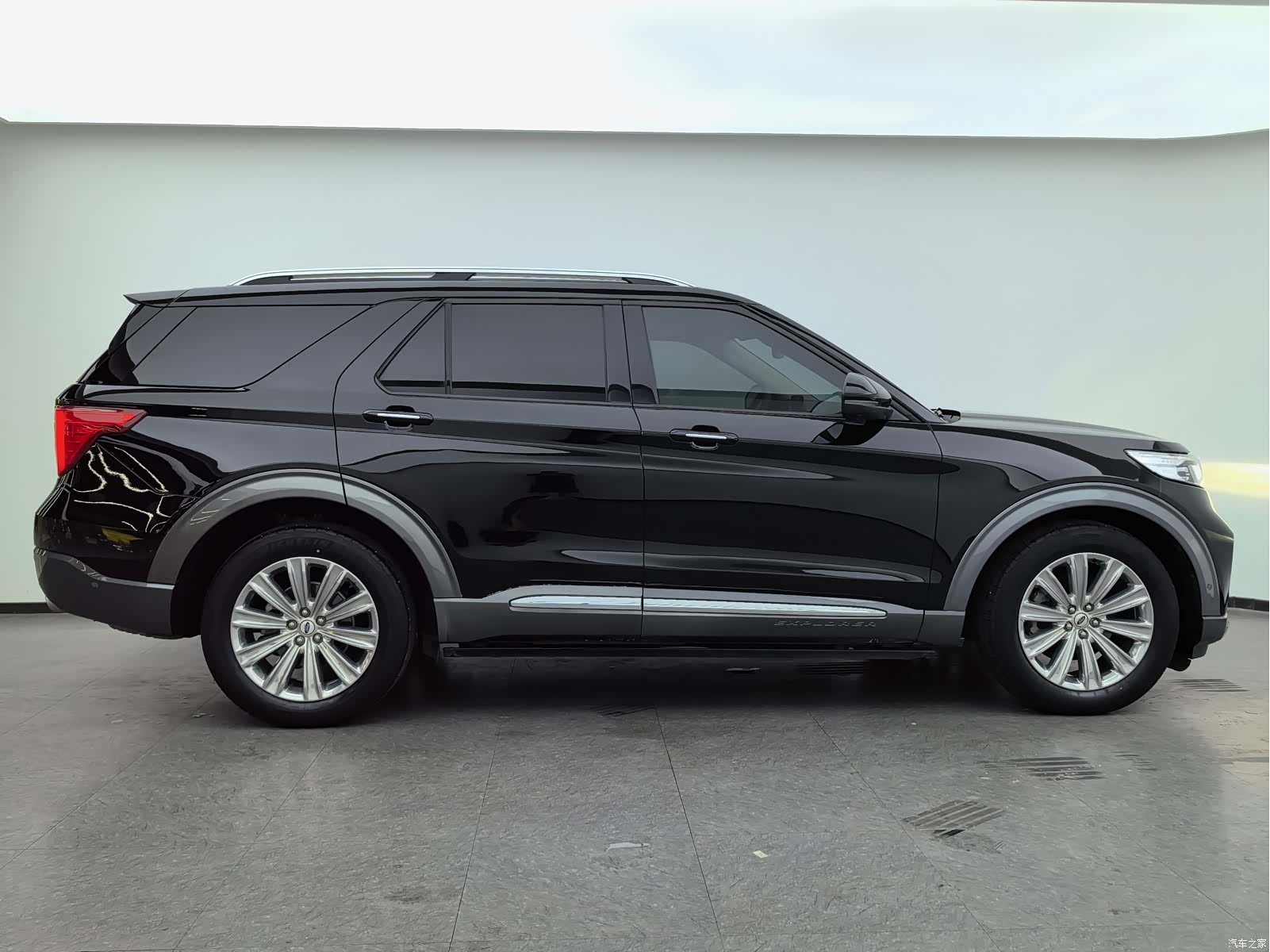 Ford Explorer, 2021 10