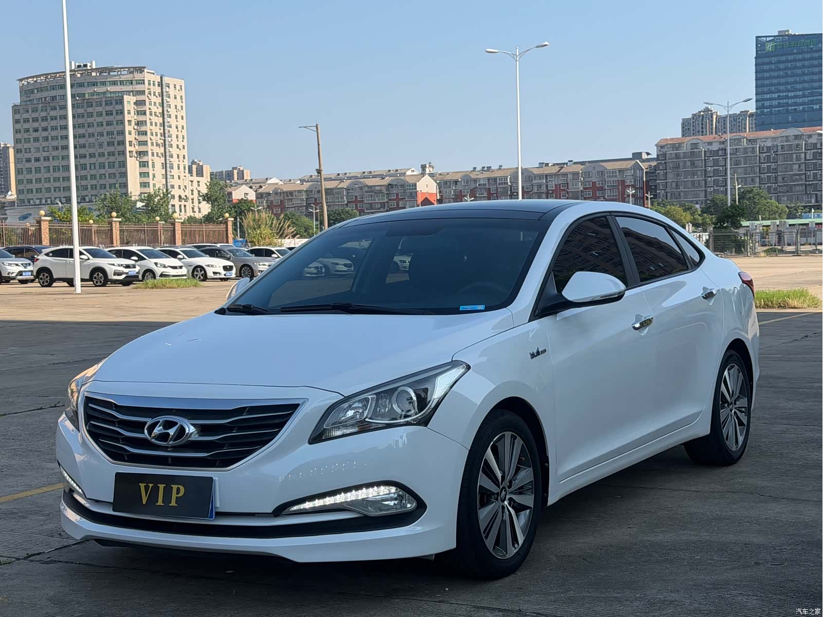 Hyundai GLS, 2016 1