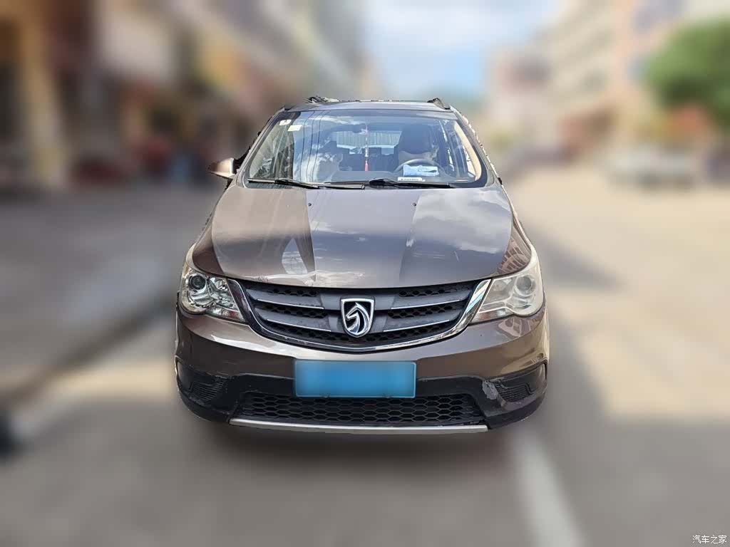 Wuling 730, 2015 24