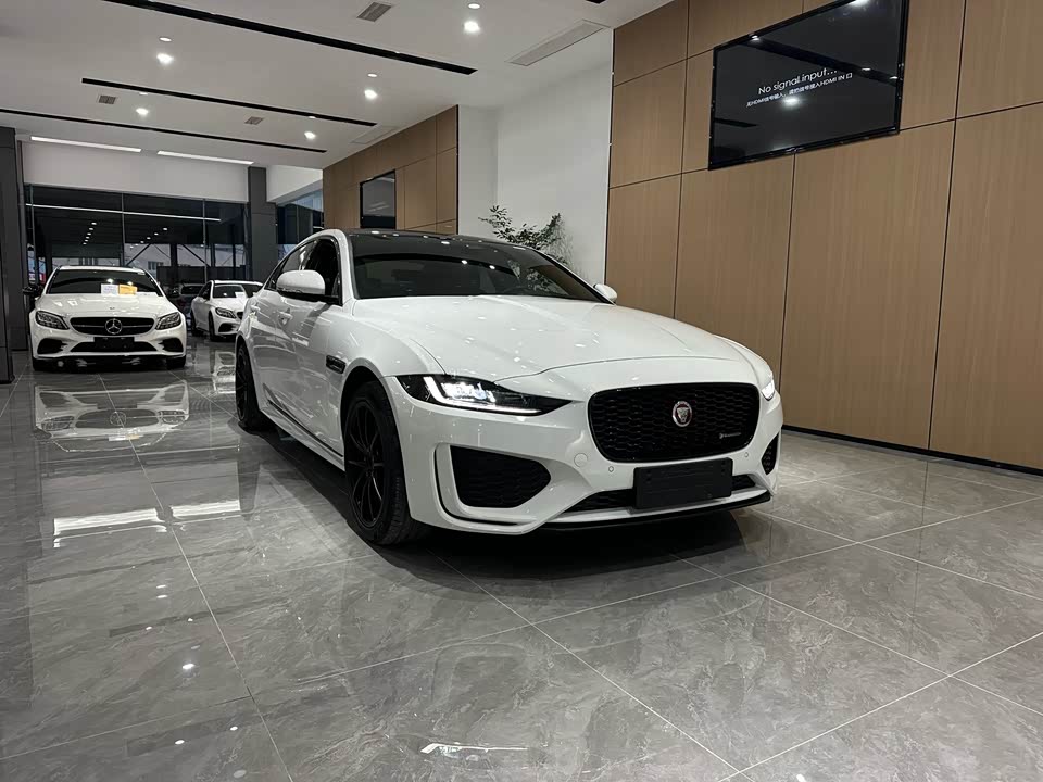 Jaguar XEL