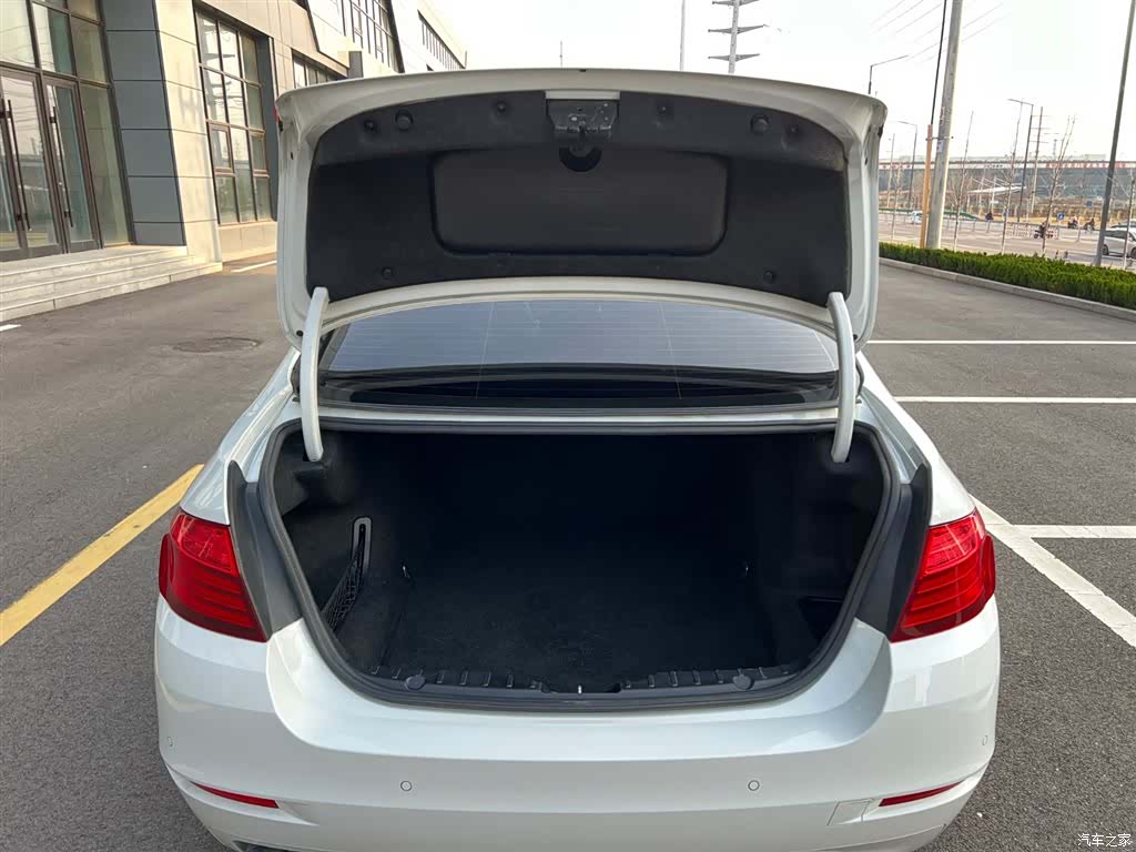 BMW 5 Series, 2015 17