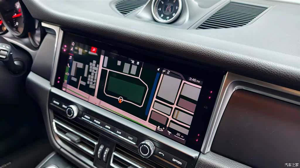 Porsche Macan, 2018 13