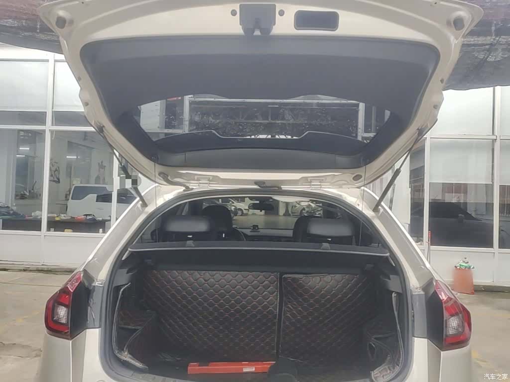 Geely X3, 2019 19