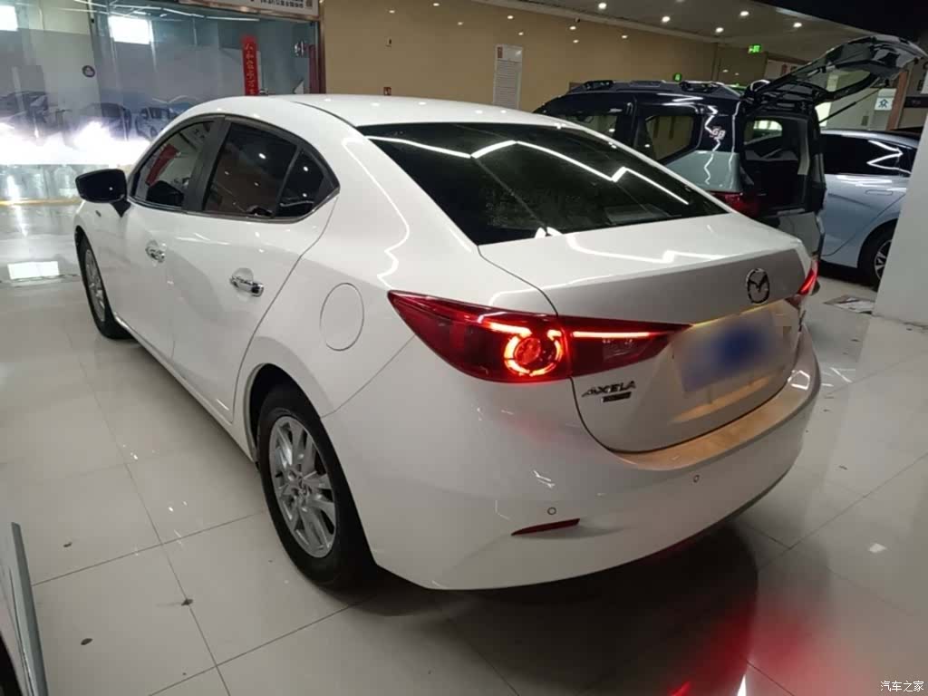 Mazda Mazda3, 2019 все фото