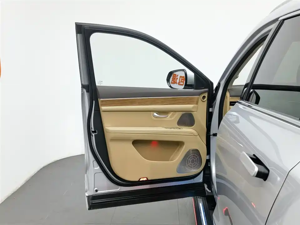 AITO Ask the world M7