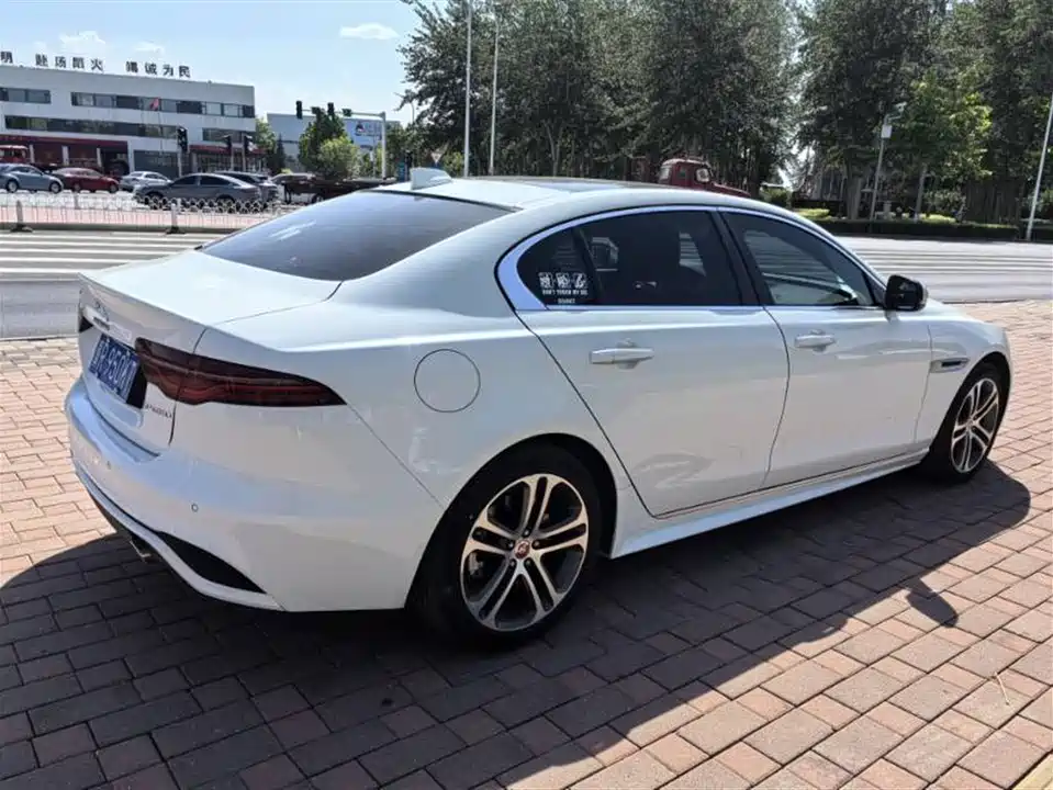 Jaguar XEL