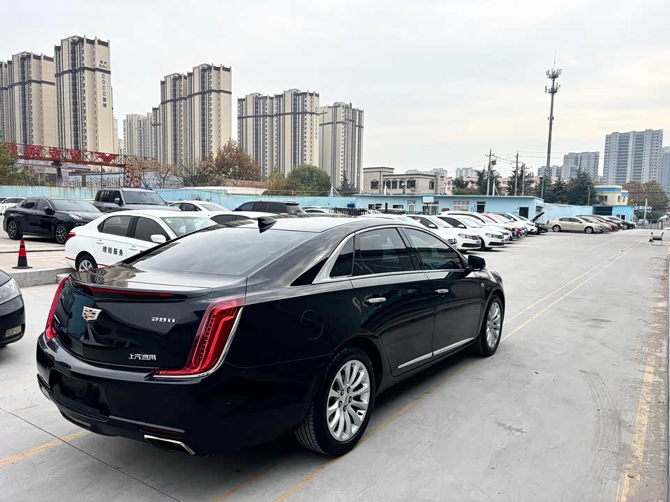Cadillac XTS