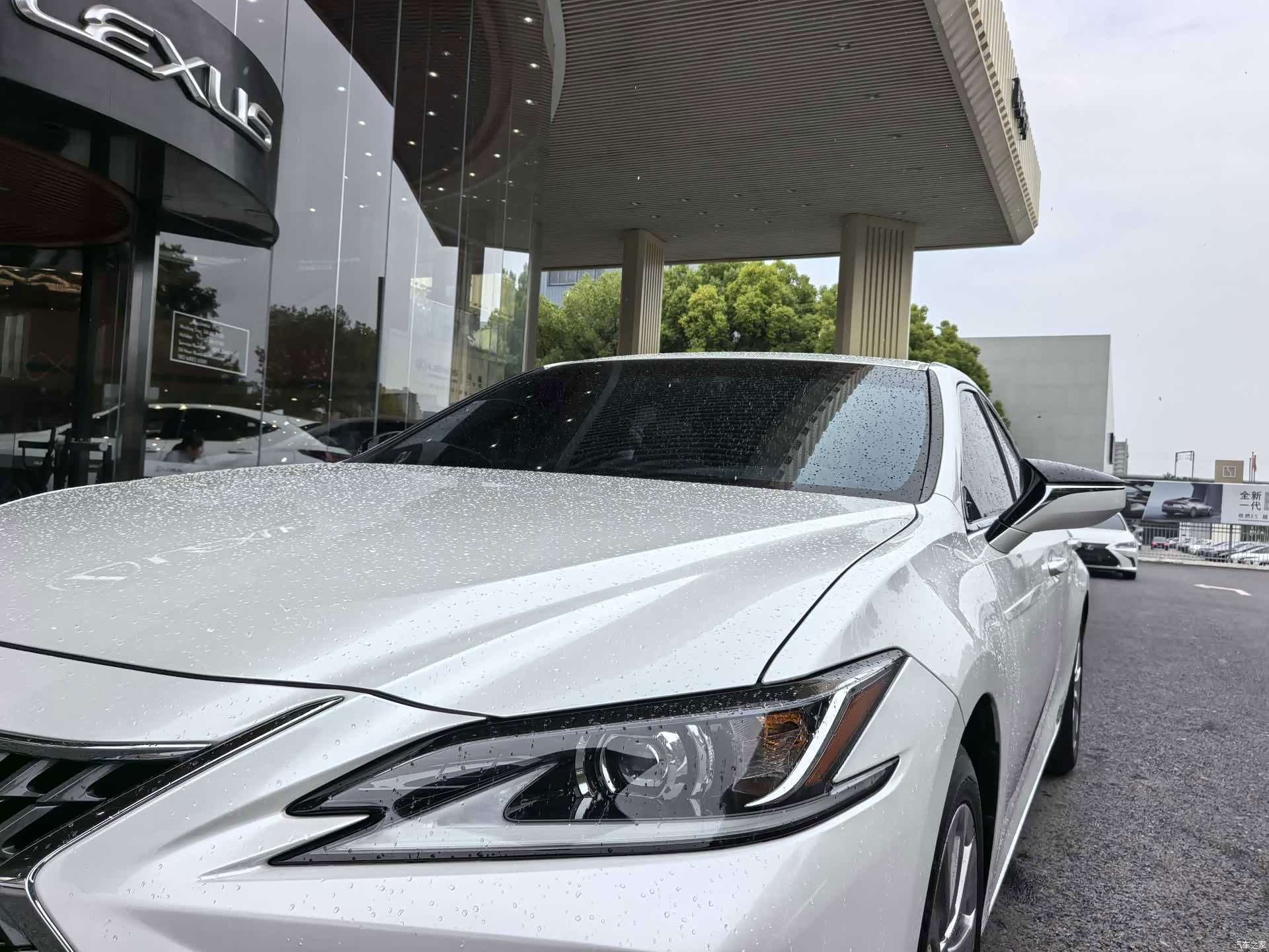 Lexus ES, 2022 6