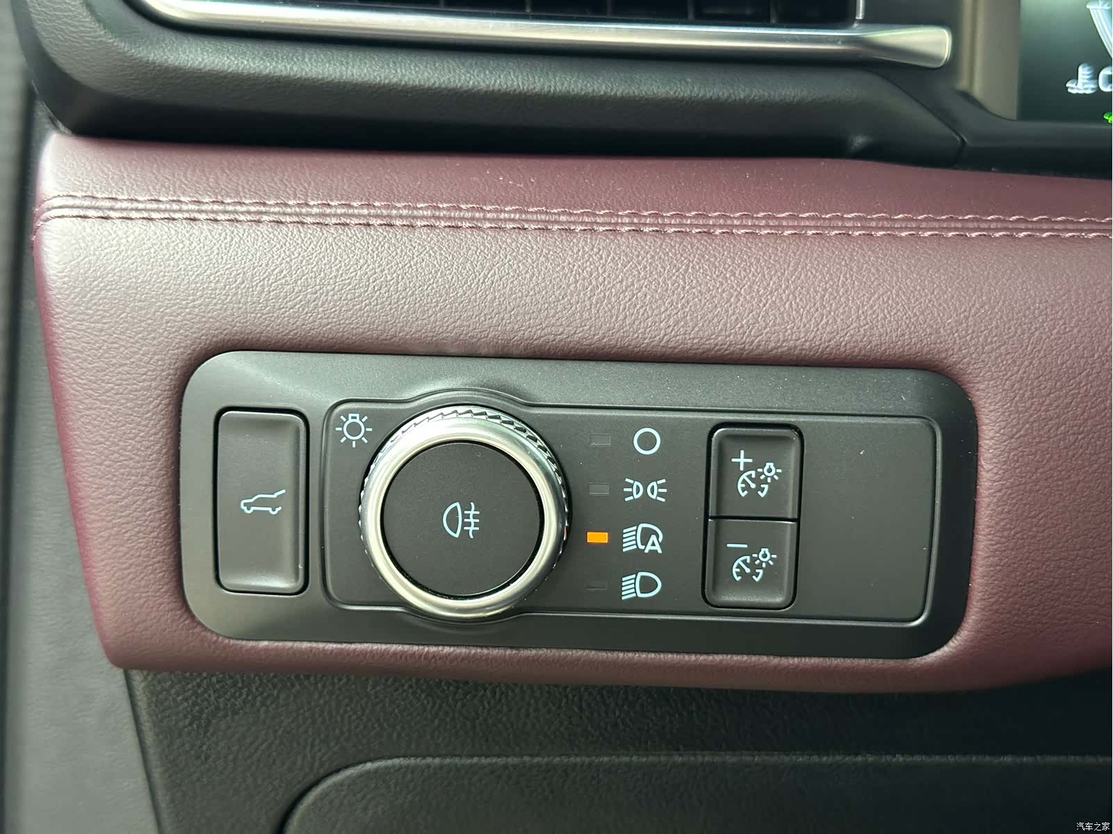 Ford Explorer, 2023 23