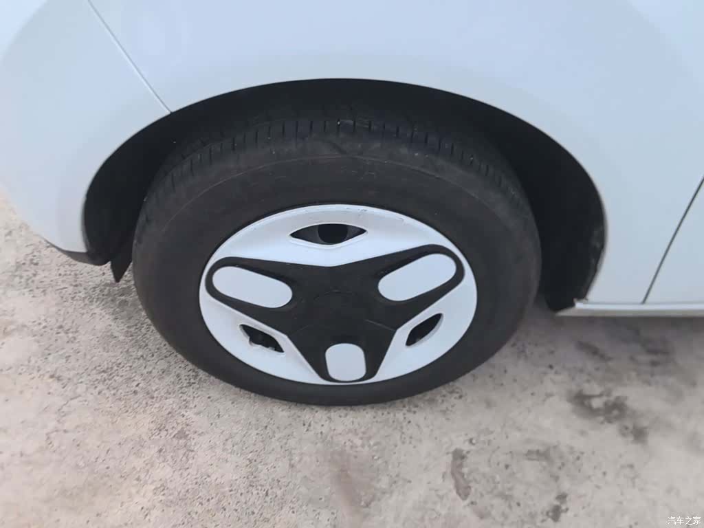 Geely Panda, 2025 23