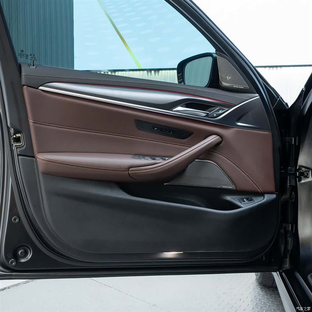 BMW 5 Series, 2022 19