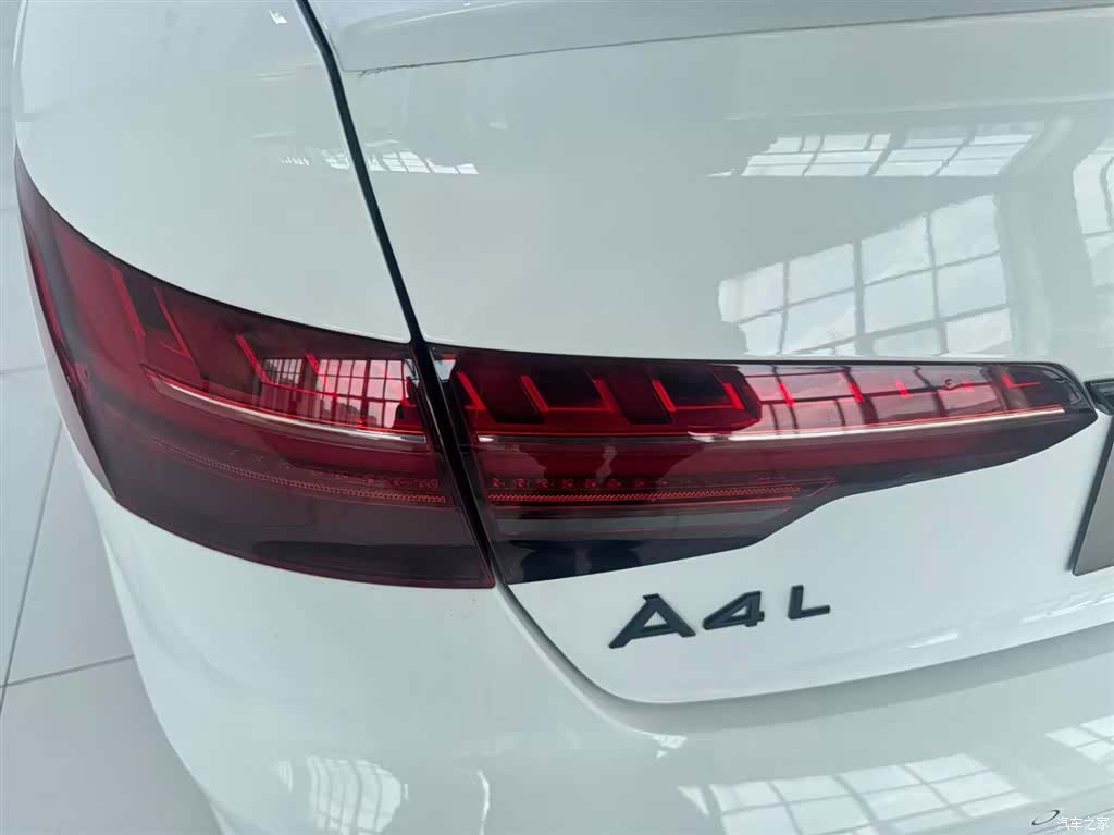 Audi A4L, 2023 18