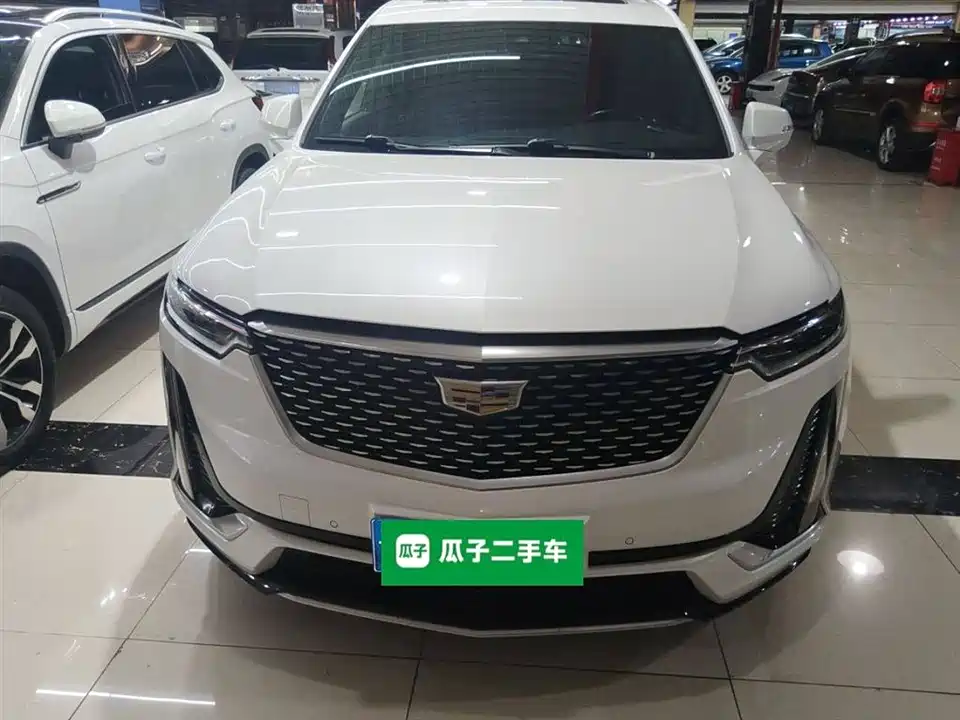 Cadillac XT6