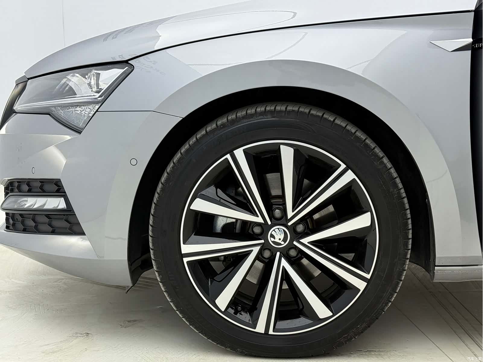 Skoda Superb, 2023 19