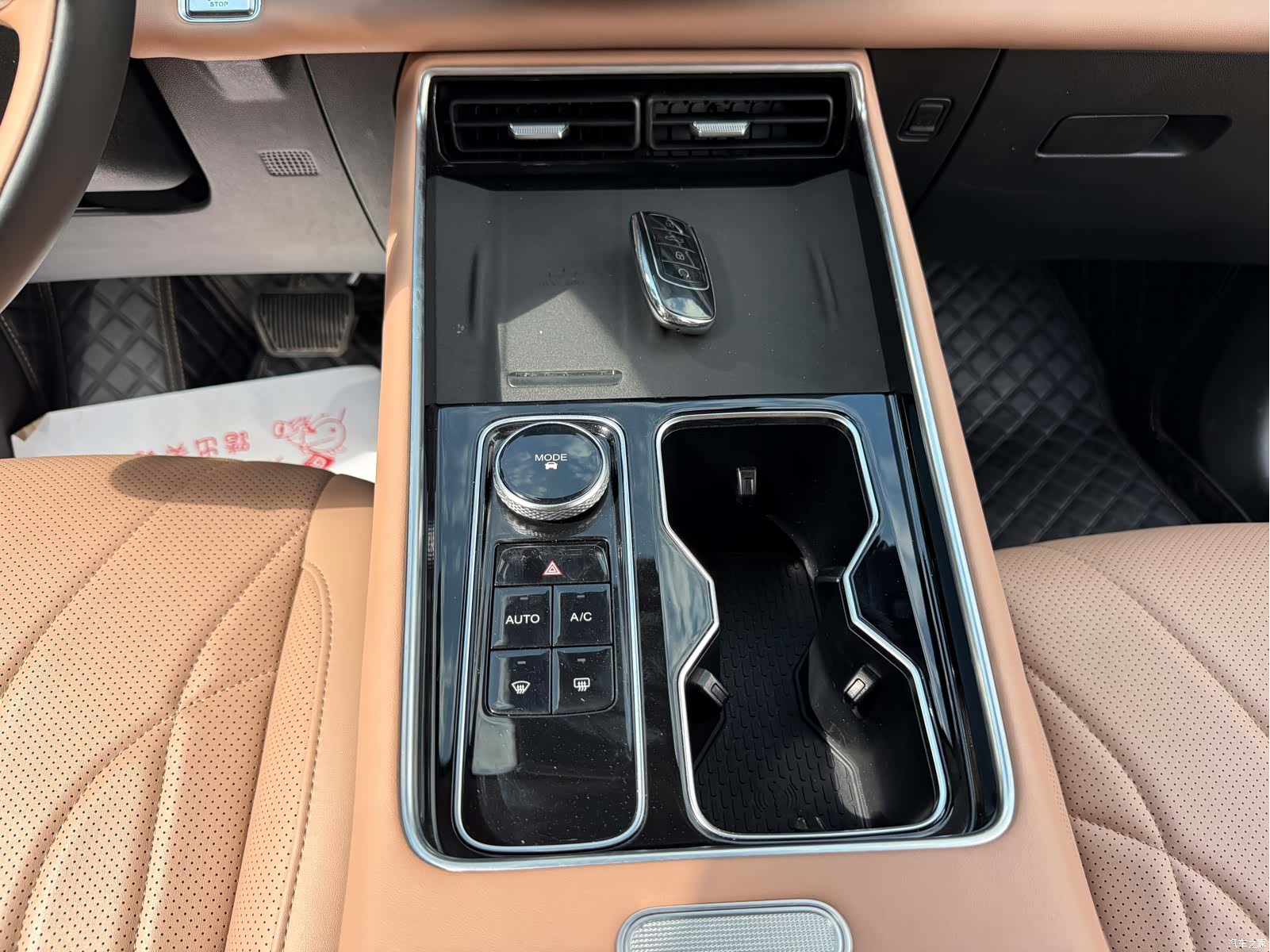 Chery Tiggo 8, 2025 11