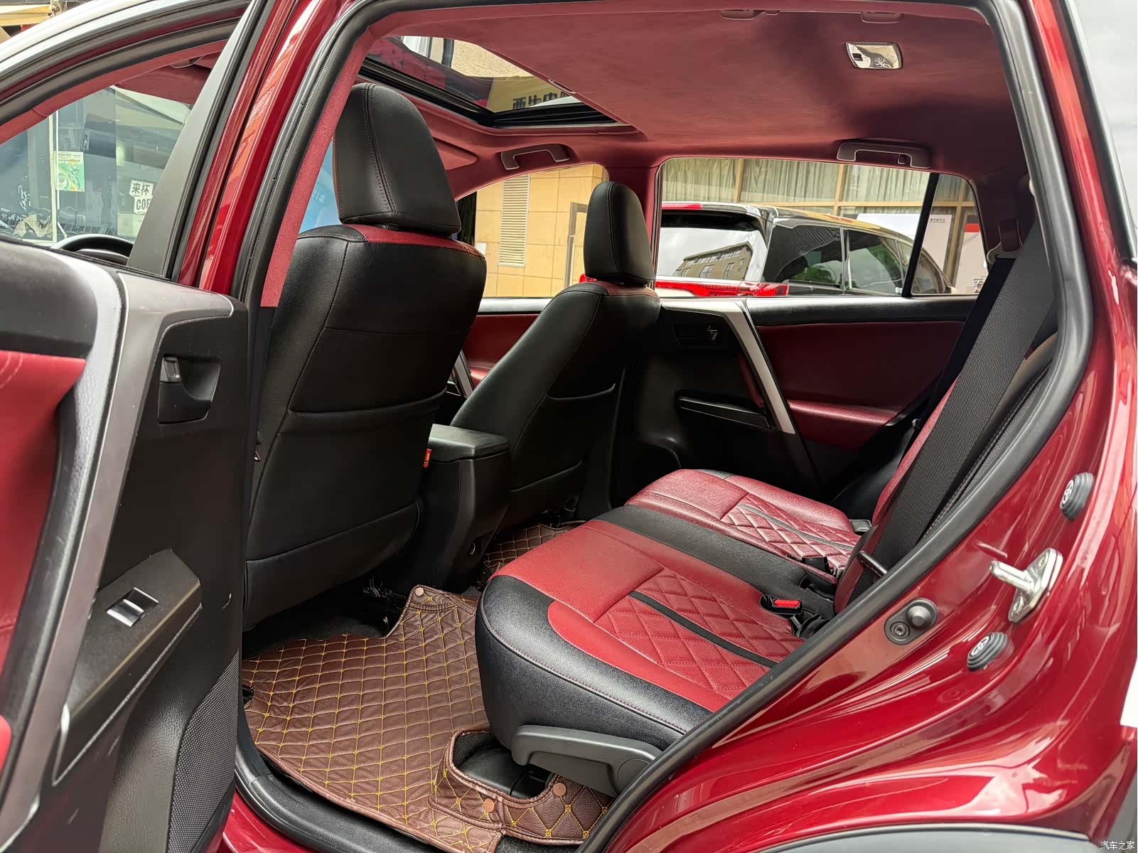 Toyota RAV4, 2019 10