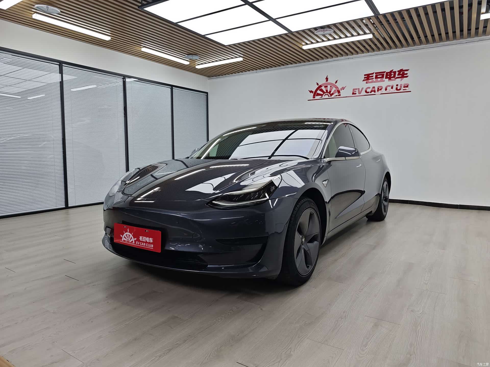 Tesla Model 3, 2020 1
