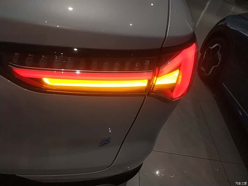 Wuling Starlight, 2025 8