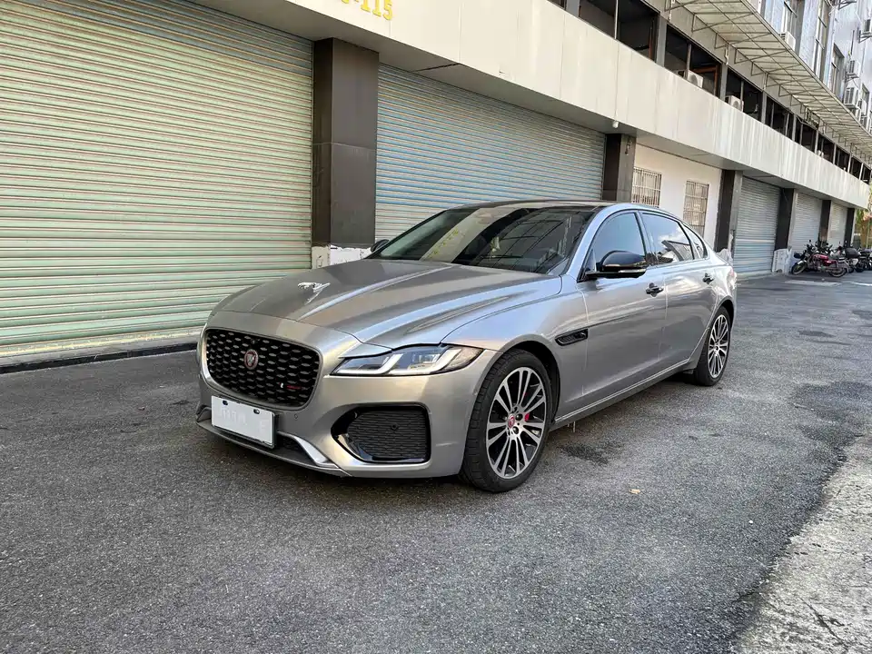 Jaguar XFL