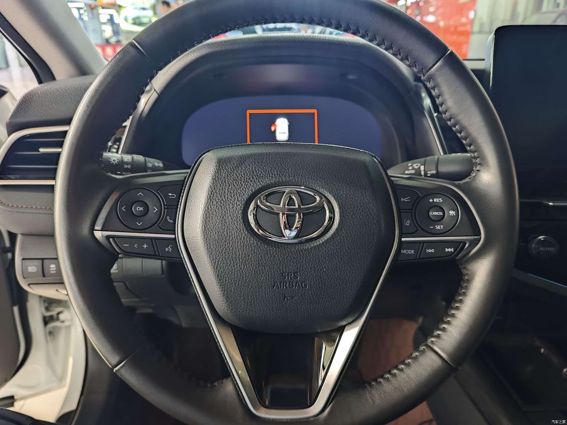 Toyota Camry, 2022 8