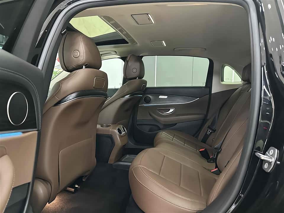 Mercedes-Benz E-class Mercedes-Benz E-class