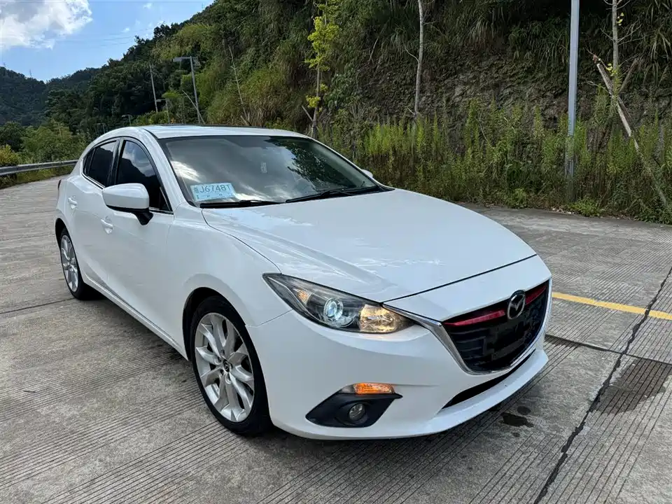 Mazda 3 Angkesaila